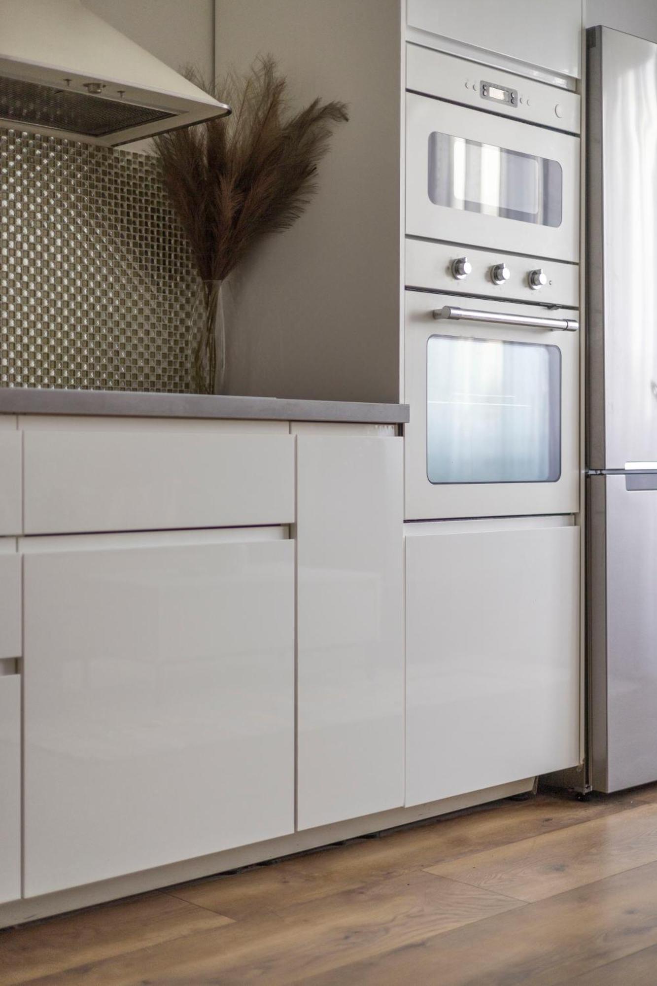 Luxy Spacious & Cozy With Balcony Appartement